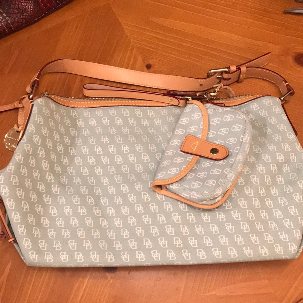 Dooney & Bourke Purse